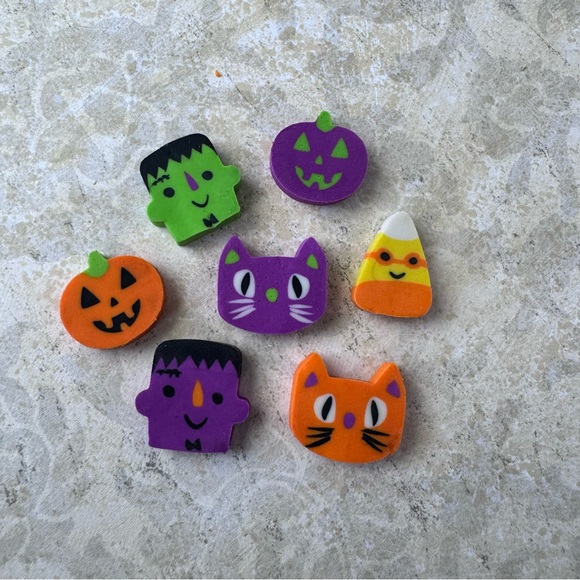 Halloween Themed Mini Erasers #2 - Picture 2 of 9